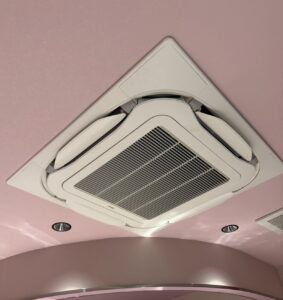 【施工事例】業務用エアコン更新工事｜名古屋市中村区 D様（店舗）After